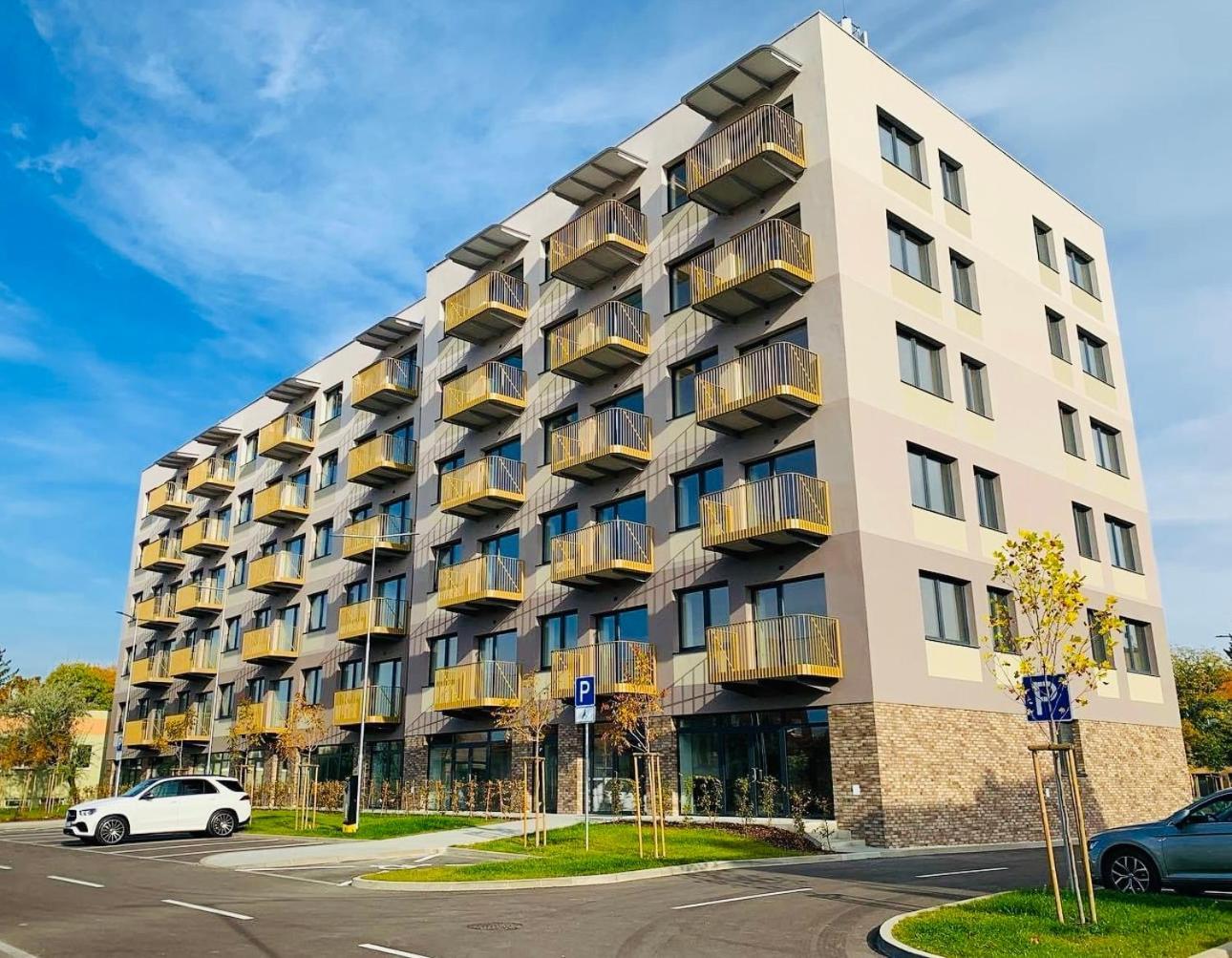 Apartman Sitka Apartment Trencin Exterior photo
